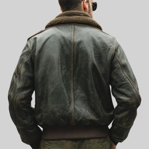 Vintage men’s leather flight jacket with brown faux fur collar