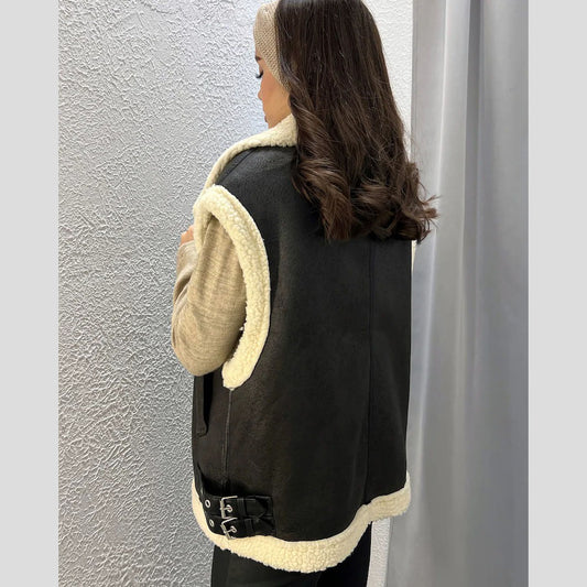 Stylish Women's Shearling Vest with Fur Collar and Pockets
