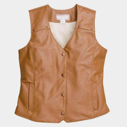 Bohemian western vest in genuine camel leather with two outside pockets and regular fit