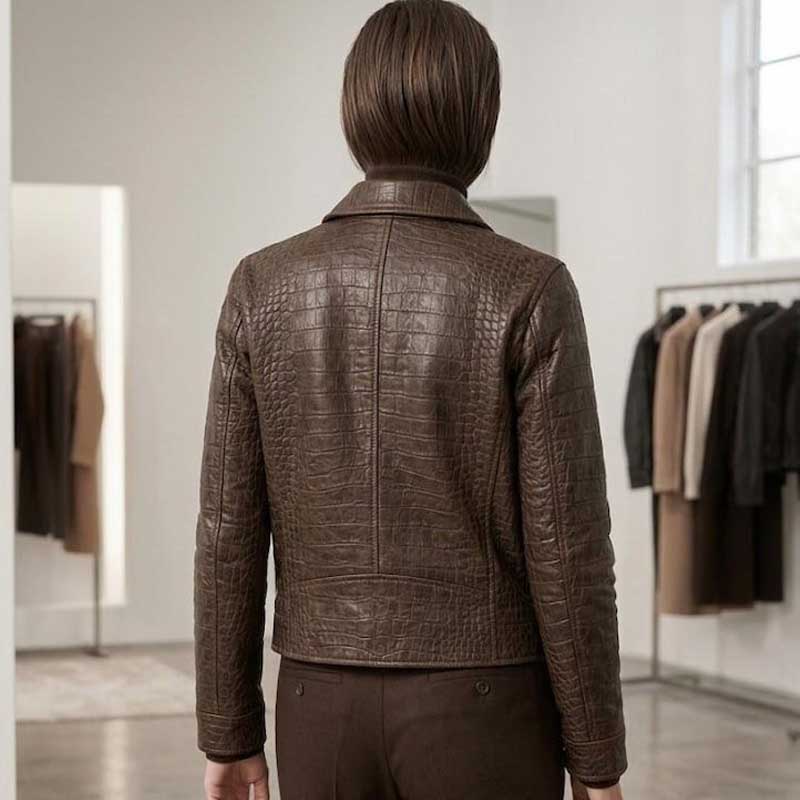 Classic vintage bomber jacket for women with 100% cotton lining and ribbed cuffs