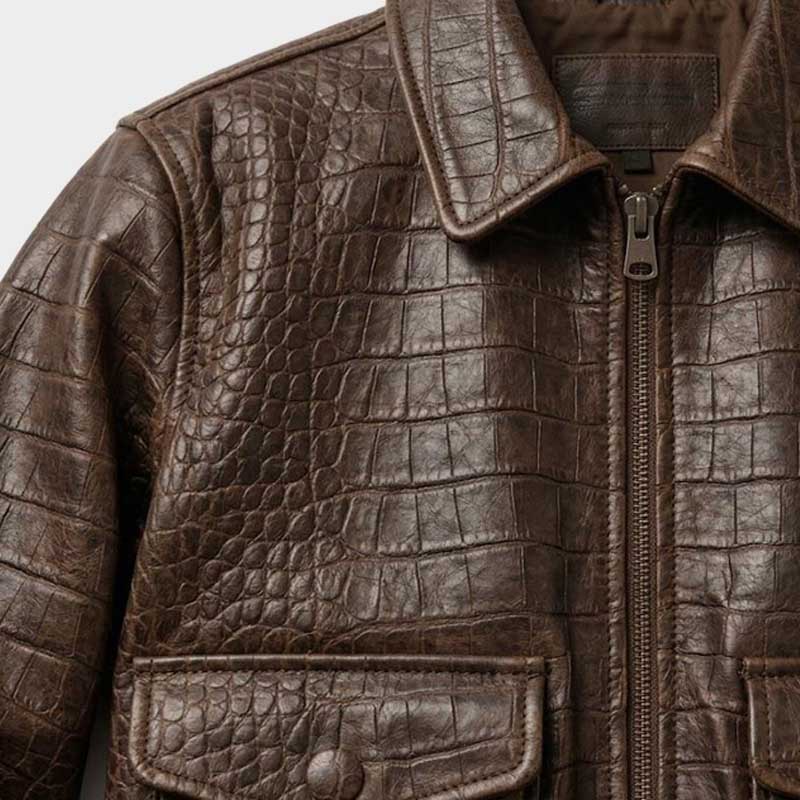 Women's premium bomber jacket in top-grain leather with vintage patina and handcrafted details
