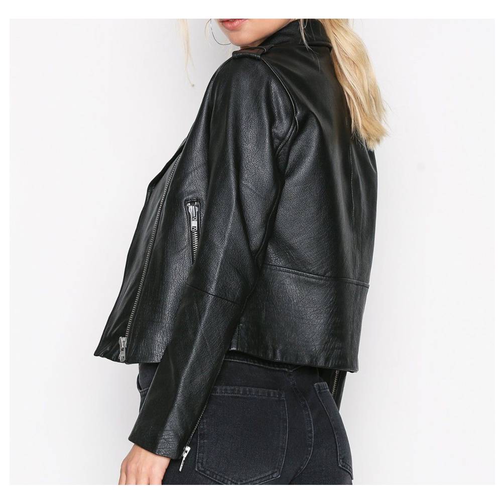 Women Slim Fit Fashion Biker Leather Jacket